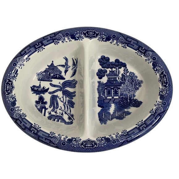 Churchill Blue Willow Divided Oval Serving Dish 10" X 7.5" England R10531 EUC - Picture 1 of 6